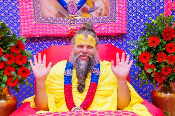 Premanand Maharaj live darshan schedule-प्रेमानंद महाराज का रात्रि दर्शन अनिश्चित कांत के लिए बंद अब नहीं हो पाएंगे रात्रि में भक्तों से रुबरु