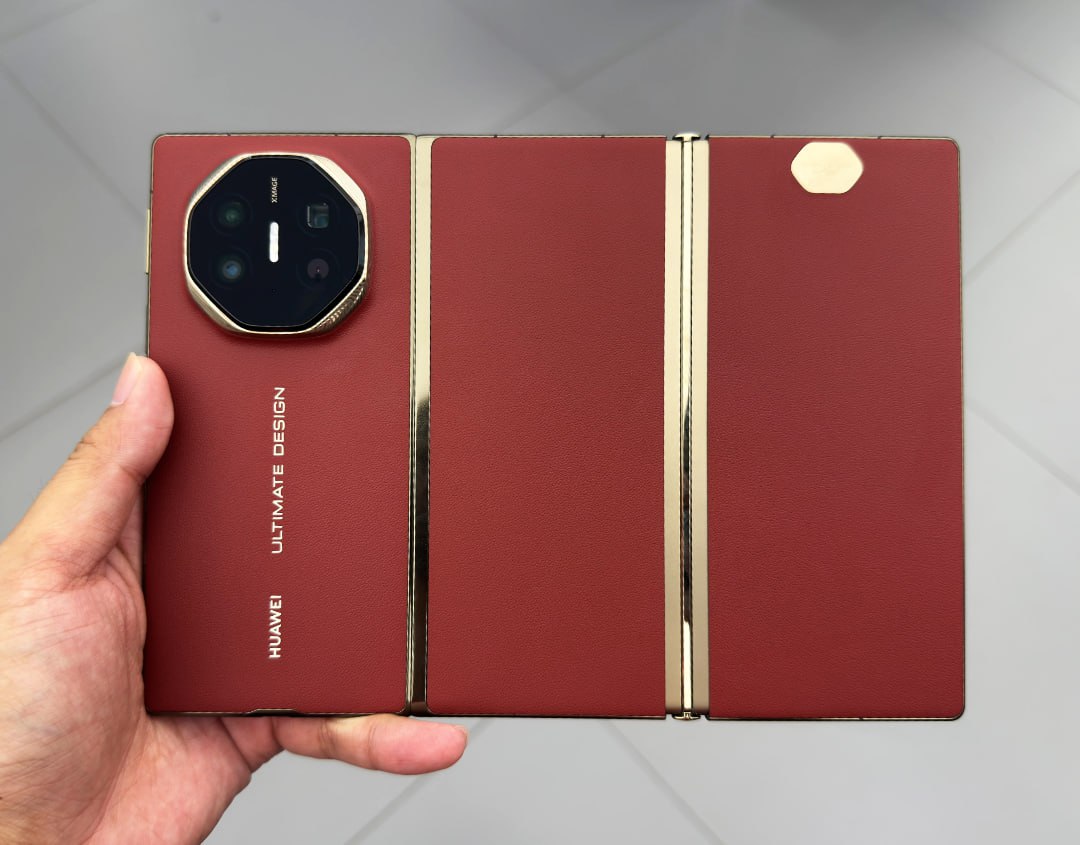 Huawei Mate XT Ultimate durability and foldable design