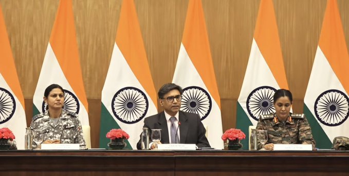 India Pakistan war news today live update now-आर्थिक रूप से घुटने पर आया पाकिस्तान दुनिया के देशों से मांगने लगा भीख 