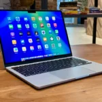 MacBook Air 2025 India launch date and price details- दमदार M4 चिप, 15 इंच Super Retina डिस्प्ले, 12MP कैमरा, 18 घंटे बैटरी और चार आकर्षक रंग।