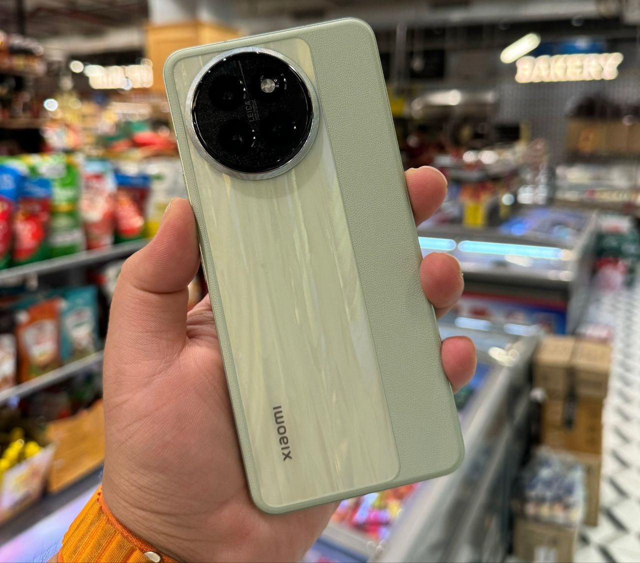 Xiaomi civi 14
