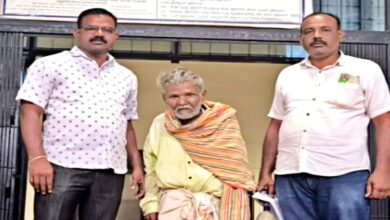 Husband hides wife’s body in sack on bus