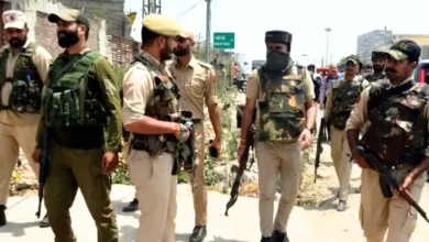 श्रीनगर में शहीद दिवस पर कड़ी सुरक्षा, नेताओं की नजरबंदी!